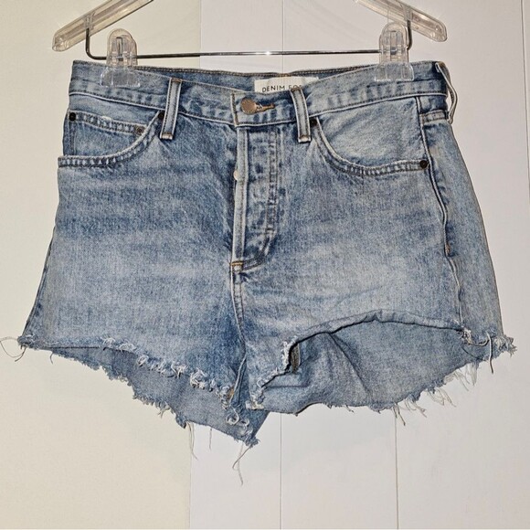Aritzia Denim Forum Women's  The Ex Boyfriend Denim Short Light Wash Size 26 EUC - Picture 9 of 16